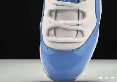 Jordan Blue (2017) University Retro Low 11 0604